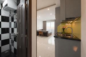 Luxurious Fully Furnished Apartment in Middle of Phu Nhuan