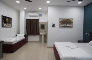 LM Residency