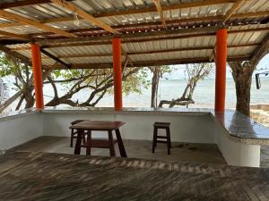 La Seahorse Homestay, private villa sea view Sebong Pereh, Bintan Island