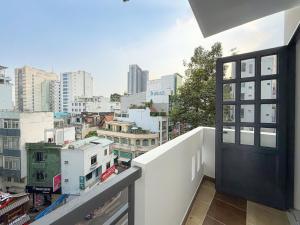 Modern Fully Furnished Apartment in Middle of District 1