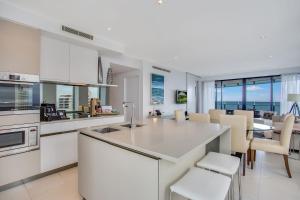 8 The Esplanade, Surfers Paradise QLD 4217, Australia.