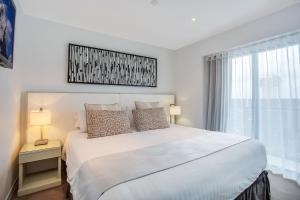 8 The Esplanade, Surfers Paradise QLD 4217, Australia.