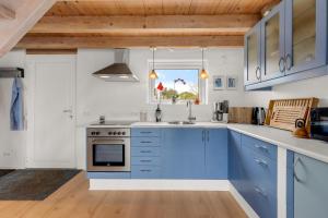Lovely Holiday Home With A View Of The Fishing Lake And The Fjord