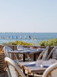 Logis Hôtel Les Mouettes Restaurant ERIN - Larmor Plage, Proche de LORIENT