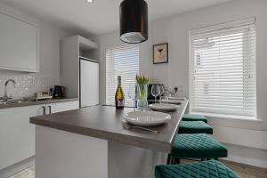 City Hub - 2 Bed Apartment - Short Stays UK Ltd