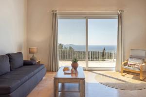 Magganos Sunset Villas