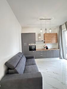 15m Como and 20m Milan Apartment with parking