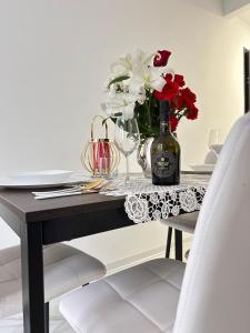 15m Como and 20m Milan Apartment with parking