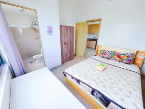 SHORE 2 TOWER 1 2 bedroom NEAR MOA CITY VIEW