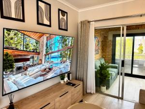 Centurion La Creme Apartments