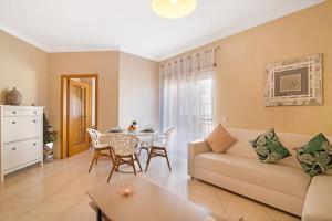 Almancil Park Apartment