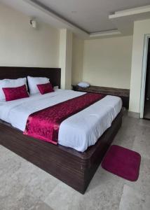 Jain Hotel & Resort - Swimming Pool & Spa with Free Parking - Near Tashi ViewPoint