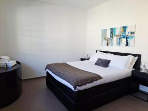 Mola Apartments Lugano by Quokka 360 - Terrace and Parking