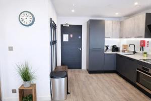 Charms at Citygate with free use of onsite gym