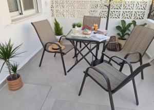 Rodini Home Ylia - Maisonette with yard