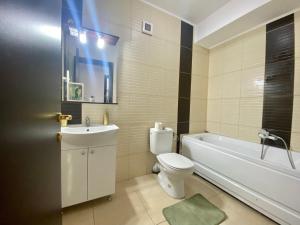 Acqua Santa 32 Summerland Apartment