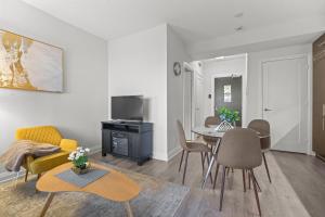The Best Location 1 Bedroom Condo in the Heart of Downtown Toronto