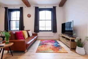 Characterful 2 Bed Apartment Near Victoria Station