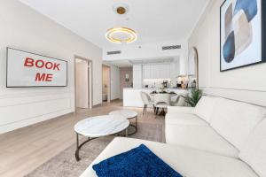 Free housekeeping visits during your stay - StayShort - Elegant 1 Bedroom in JVC that Sleeps 4 with Balcony