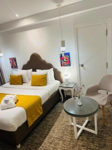 Hotel Lac Leman, LES BERGES DU LAC