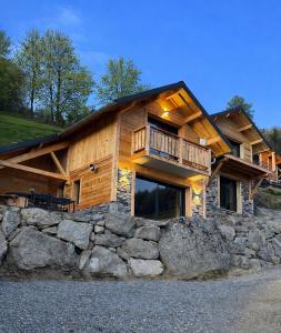 Les 2 Chalets Alpins & Bains Nordiques