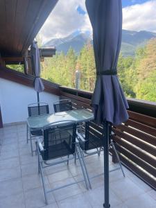 2 BR Ski-Side Loft Pool & Balconies Mountain Views