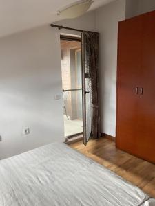 2 BR Ski-Side Loft Pool & Balconies Mountain Views