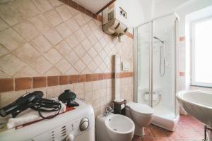 The Yellow Nest Apartment Suite in Trastevere