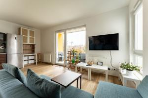 Jasień Apartment with Garden by BookingHost