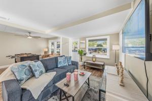 Cozy 3BR Clearwater Home w Private Pool & Backyard Oasis