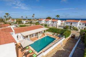 Villa Las Rosas by Villa Plus