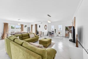 Villa Feliz by Algarve Holidays
