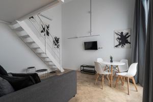 Apartamentos General Castaños 36