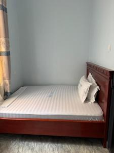 Utulivu Airport & hotspring location