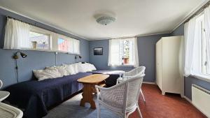 Villa with sea plot, pier and boathouse in Edshult SE09172