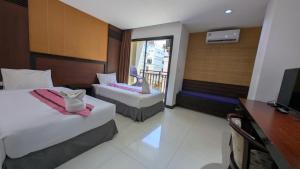 Diamond Crown Patong