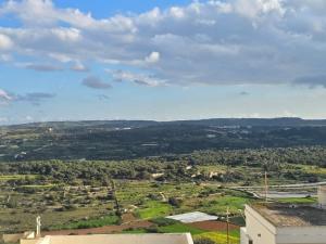 Panoramic Sea & Valley View 2BR Apt Sleeps 4