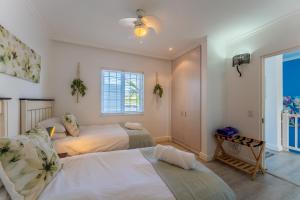 Beachside 2 Bedroom Apartment in St Francis Bay