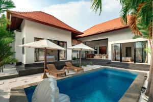 Villa Sara Anna II Mediterranean Modern