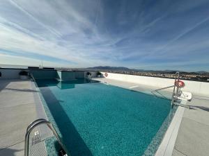 Urban Sky Vicente Aleixandre