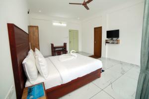 Rock N Brook Resort Kanthalloor