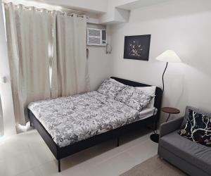 Studio unit near shangrila and Shaw