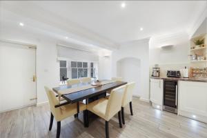 The Gillingham Collection