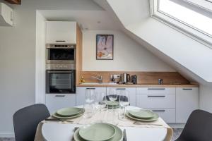 Gina - 4 personnes - 3 lits -1 min gare - hypercentre