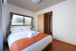 Shiokusa Premier Single-Family Home 2nd and 3rd floors available for private use , within walking distance of Namba, direct access to Kansai Airport, convenient access to USJ and Umeda