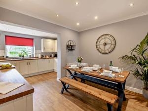 3 Bed in Filey oc-84007