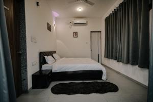 Twilight Haven - 4 BHK with Private Swimming Pool