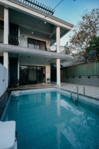Twilight Haven - 4 BHK with Private Swimming Pool