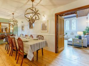 4 Bed in Ventnor oc-87435