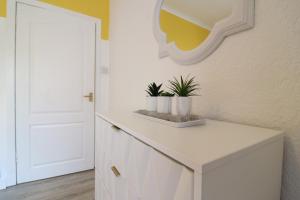 Signature - Bueno View - Greenock